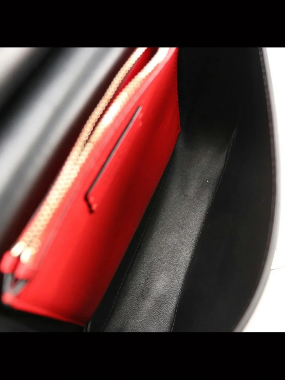 Vintage Valentino Garavani Rockstud Black Leather Saddlebag - Picture 13 of 14